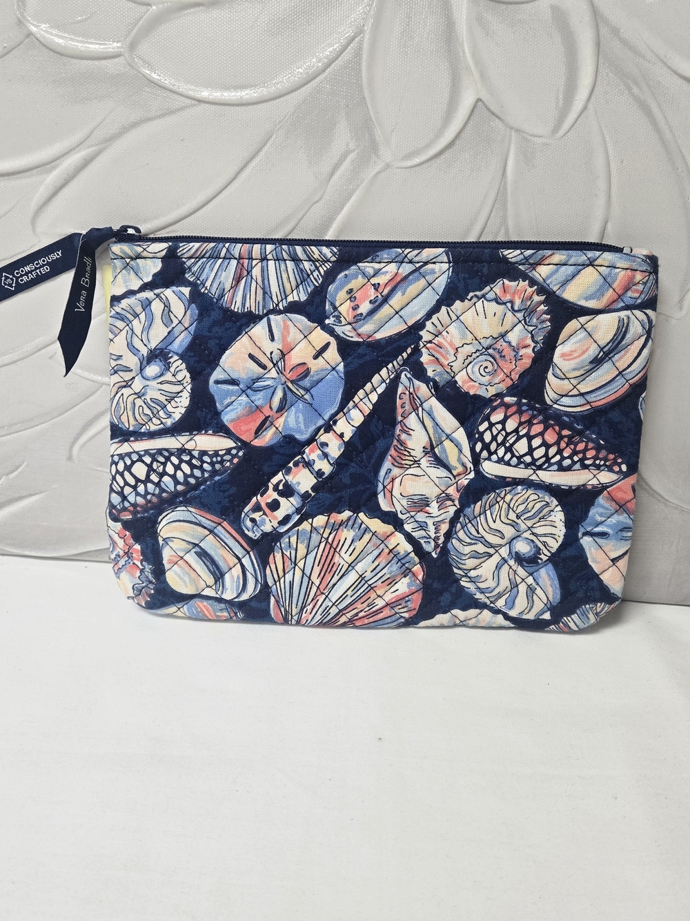 Vera Bradley Pouch Morning Shells - Picture 2 of 3